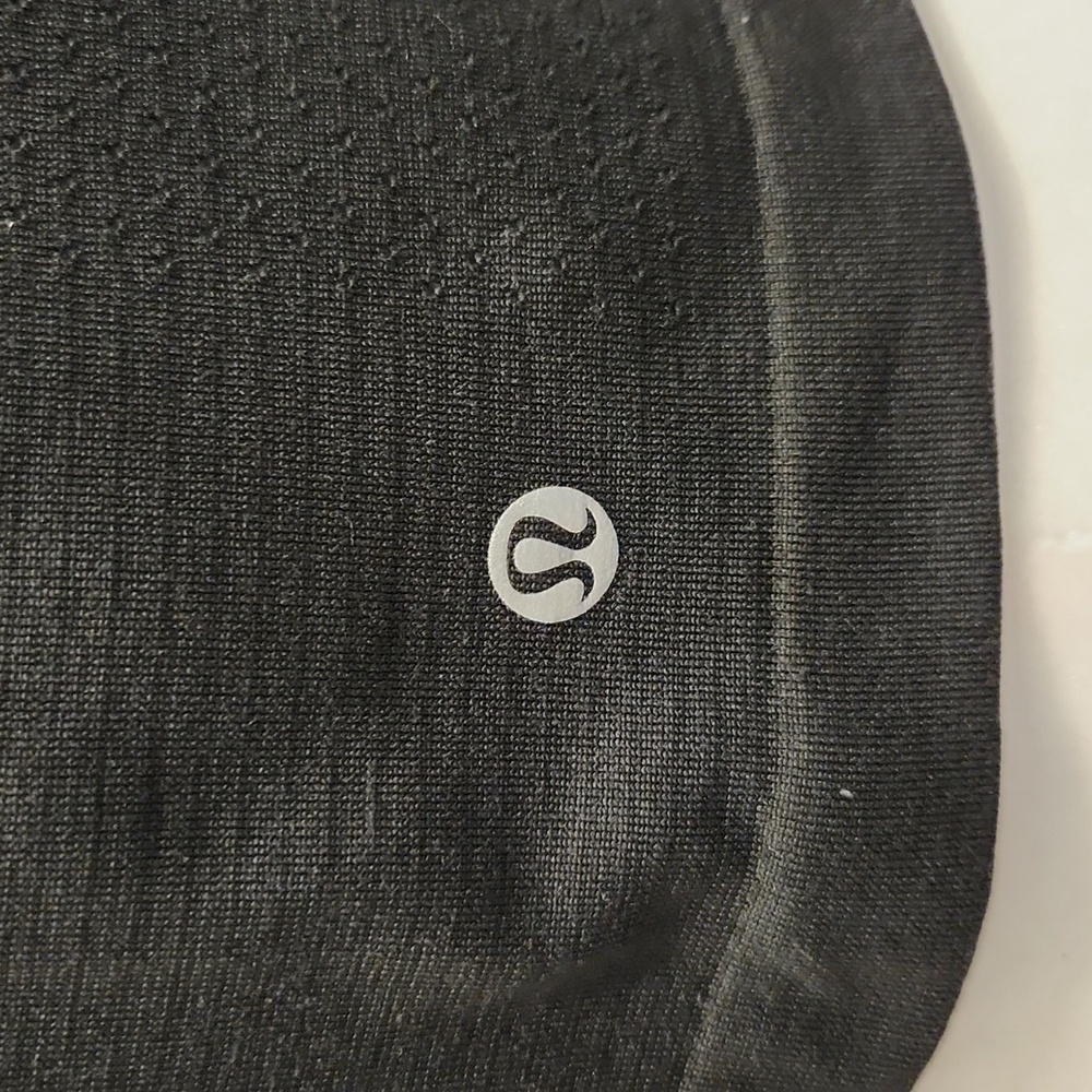 Lululemon - Picture 4 of 4